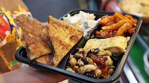Half-Day Walking Tour of Gyeongbokgung Palace and Tongin Local Market