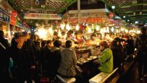 Private K-Food Walking Tour Including Visit to Dongdaemun District