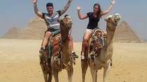 Best tour to Giza Pyramids, Egyptian Museum, Bazaar and Felucca 