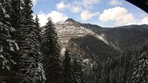4x4 Private 2-days Tour of the Carpathian Mountains from Bucharest