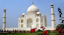 Private Sunrise Taj Mahal Tour from Delhi by Car