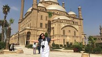 Private Day Tour to Old Islamic Cairo & Coptic Cairo with Lunch