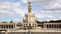 Private Tour: Highlights Fatima Sanctuary, Nazaré Big Waves and Obidos Medieval