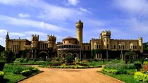 Half-Day Private British Heritage Tour with Lunch