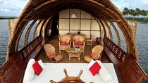 Day Cruise with South Indian Lunch on the Kerala Backwaters & Private Transfer