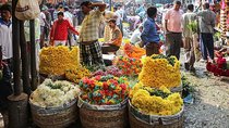 A Private Morning Walk Through Kolkata's Markets with Lunch