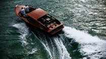 Luxurious, private day cruise with a waterlimousine to Szentendre