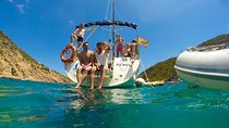 Barcelona Small Group Sailing with Snacks and Cava