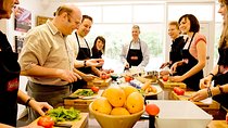 Private Walking Tour in Milan & Cooking Class in a small group