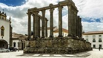 Private Tour to Evora and Monsaraz from Lisbon