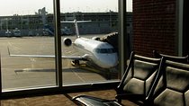 Private Arrival or Departure Transfer: Heathrow Airport to Luton Airport