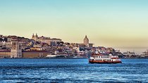 Two-Hour Private Sailing Trip in Lisbon