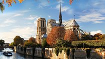 Photo-stop Selfie Tour of Paris by Car for up to four people