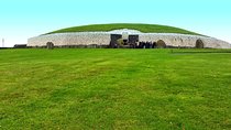  Day Trip from Dublin : New Grange , Knowth, Trim Castle and the Hill of Tara