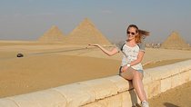 Full-Day Tour from Cairo: Giza Pyramids Sphinx Memphis and Saqqara