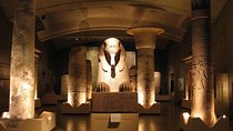 Private tour Giza Pyramids & Egyptian Museum from Hurghada by car