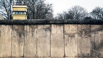Private Walking Tour: Behind the Iron Curtain and Berlin Wall