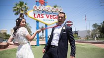 Private Tour by Limousine of Las Vegas' Chapel Row