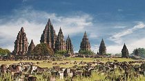 Borobudur & Prambanan in Yogyakarta, train to Malang, hike Bromo & Ijen // 4D3N