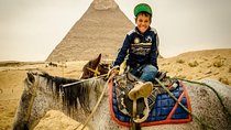 Tour to Giza Pyramids & museum of Egyptian civilization