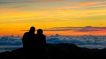 Haleakala Sunrise Tour with Breakfast and West Side Pickup