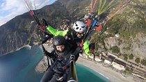 Experience Excitement With Paramator or paragliding.