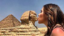 Private Guided Tour to Giza Pyramids, Sphinx, Sakkara Pyramids