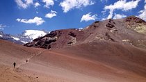Private full day hike to Pintor hill from Santiago - reaches 4.180m in one day!
