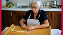 Cesarine: Home Cooking Class & Meal with a Local in Bari