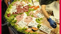 Cesarine: Market Tour & Home Cooking Class in La Spezia