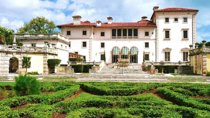 Miami: History through Architecture Private Tour with Transport