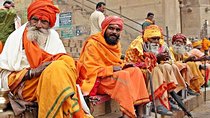 Private Half-Day Varanasi Walking Tour and Tuk-Tuk Ride at Sunrise