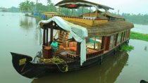 Kochi Private Tour: Overnight Alleppey Backwaters Luxury Houseboat Cruise