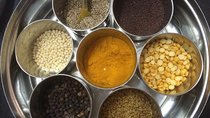 Private In-Home Vegetarian Cooking Class and Meal in Chennai