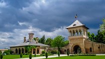 Small Group Tour to Mogosoaia Palace and Snagov Monastery 