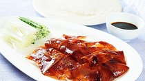 Customizable Tour of Badaling Great Wall with Roast Duck Dinner and Evening Show