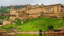 Guided Jaipur Tour by Day & Night with Traditional Indian Dinner
