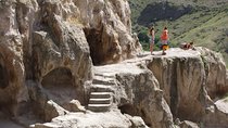 2-Day Private Tour to Vardzia Caves from Tbilisi