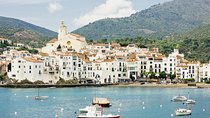 Private tour of Dali Museum in Figueras and Cadaques from Barcelona with pick up