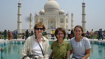 Early morning Taj Mahal & Agra Fort Same Day return experience from Delhi