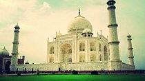 Same Day Taj Mahal Tour by AC Private Cab from Delhi