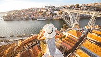 Half Day City Tour with Six Bridges Cruise and Wine Tasting