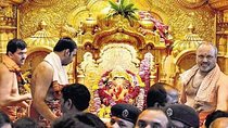 Mumbai : The Spiritual & Colorful Morning Tour