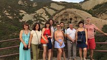 One Day New Discovery Tour to the Guyaju Caves and Badaling Great Wall