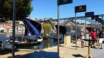 Private off the beaten Walking Tour Porto with a local expert