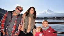 Mt Fuji day trip from Tokyo by car with photographer guide