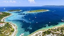 Split Half Day Tour to Blue Lagoon, Shipwreck & Trogir Island
