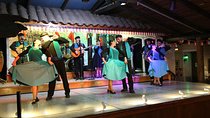 Private Tour: Santiago at Night with Dinner and Show