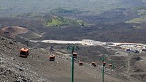 Etna & Taormina: Tasting, Cable car & off road to 2920m