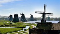 Private Tour Zaanse Schans Windmills and Volendam in Jaguar